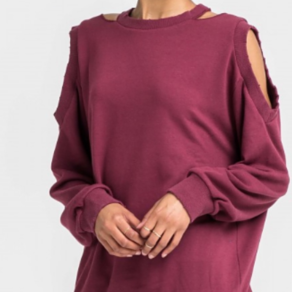 NWT Lush Cold Shoulder Sweatshirt Wine